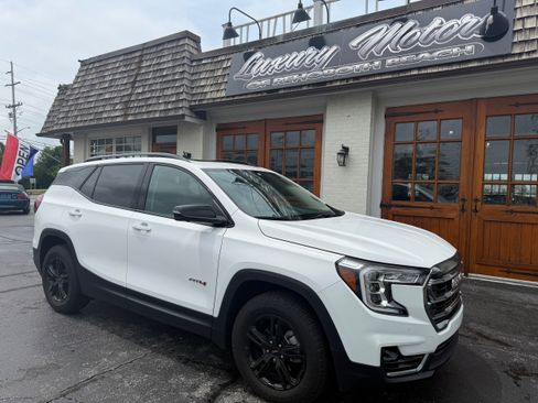 Used 2024 GMC Terrain AT4 w/ Tech Package AWD/4WD image 2