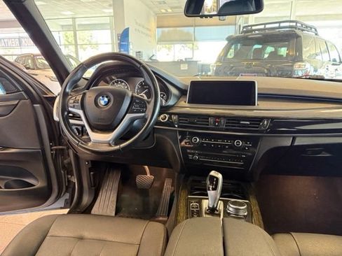 Used 2018 BMW X5 xDrive40e AWD/4WD image 29