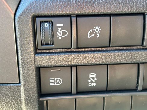 New 2026 Toyota Tacoma SR5 AWD/4WD image 25