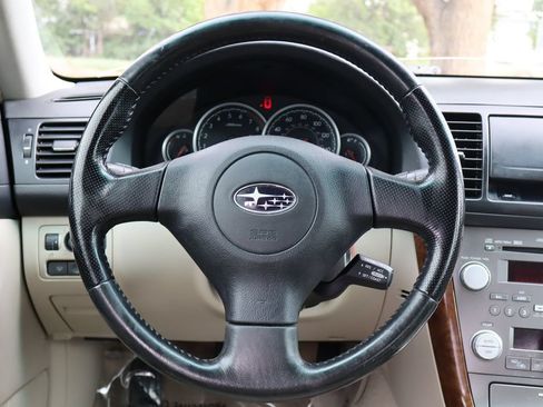 Used 2007 Subaru Legacy Wagon AWD/4WD image 18