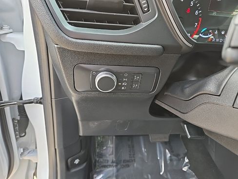 Used 2022 Ford Escape S image 12