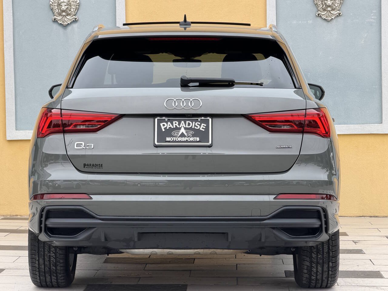 Used 2023 Audi Q3 2.0T Premium Plus w/ Premium Plus Package AWD/4WD image 5
