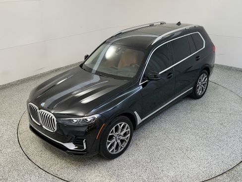 Used 2022 BMW X7 xDrive40i w/ Executive Package AWD/4WD image 14