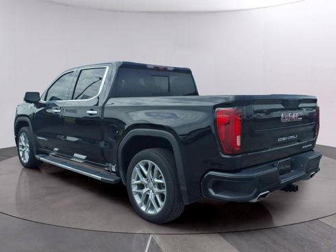 Used 2024 GMC Sierra 1500 Denali w/ Technology Package AWD/4WD image 3