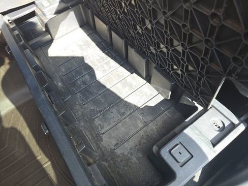 Used 2017 Toyota Tundra SR5 image 21