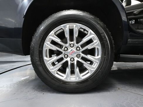 Used 2021 GMC Yukon SLT w/ SLT Luxury Plus Package AWD/4WD image 17