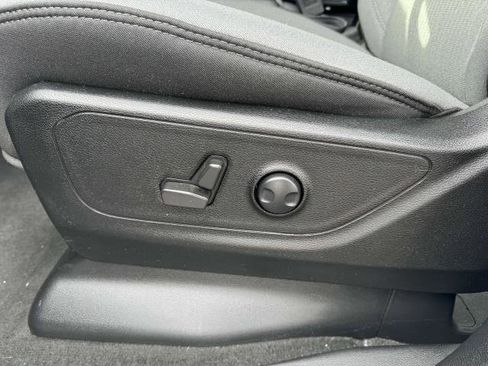 Used 2022 RAM 1500 Big Horn image 11