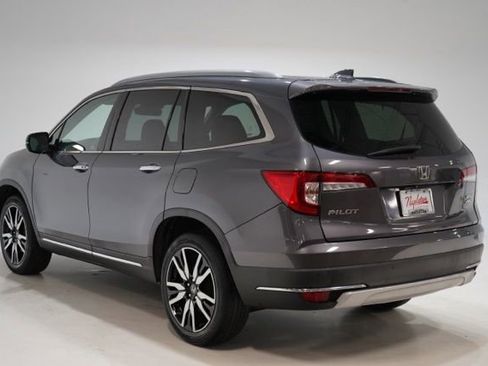 Used 2022 Honda Pilot Touring image 6