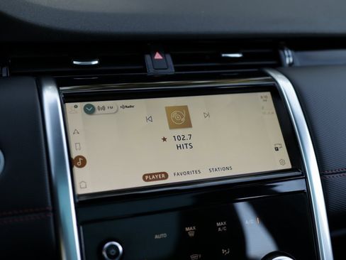 Used 2021 Land Rover Discovery Sport S R-Dynamic image 12