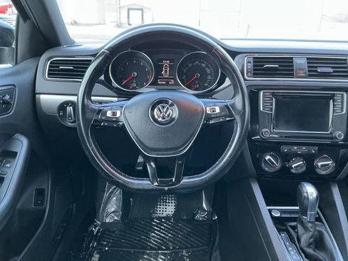 Used 2018 Volkswagen Jetta Sport image 28
