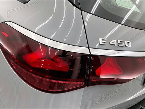 New 2025 Mercedes-Benz E 450 4MATIC All-Terrain Wagon image 12