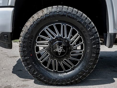 Used 2025 Chevrolet Silverado 3500 W/T AWD/4WD image 53
