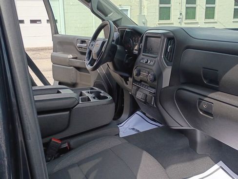 Used 2022 Chevrolet Silverado 1500 Custom image 10