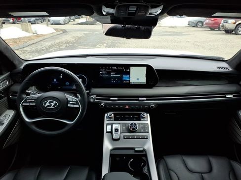 Used 2025 Hyundai Palisade Calligraphy image 17