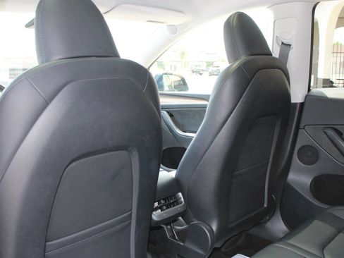 Used 2023 Tesla Model Y Long Range AWD/4WD image 13