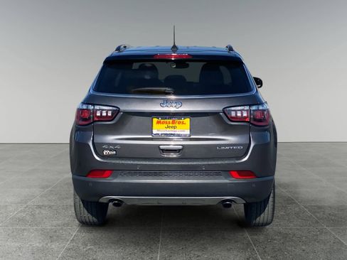 Used 2023 Jeep Compass Limited image 4