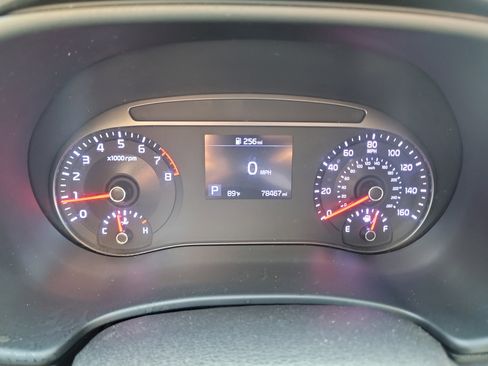 Used 2020 Kia Soul LX FWD image 25