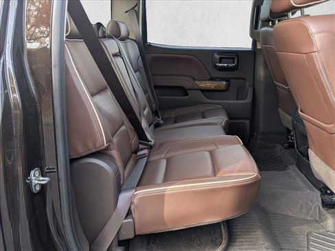 Used 2018 Chevrolet Silverado 2500 High Country w/ Duramax Plus Package image 19