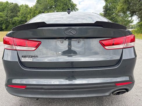 Used 2016 Kia Optima LX FWD image 4