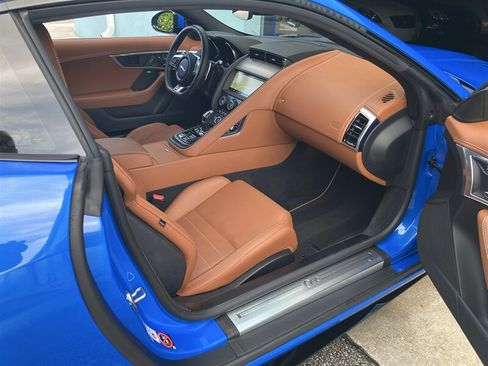 Used 2019 Jaguar F-TYPE R AWD/4WD image 17