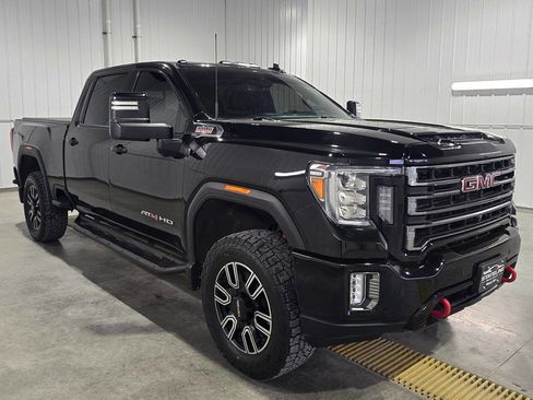 Used 2021 GMC Sierra 3500 AT4 w/ AT4 Premium Plus Package AWD/4WD image 4