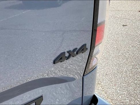 New 2026 Nissan Frontier SV w/ All-Weather Content Package image 8