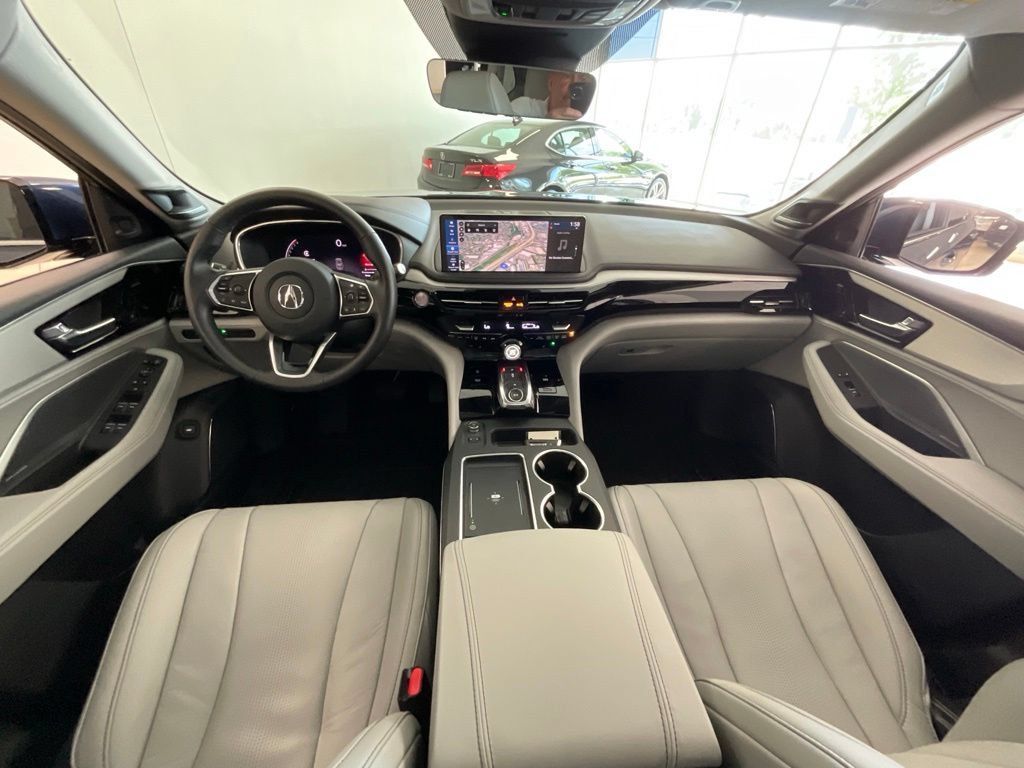 Certified 2026 Acura MDX w/ Technology Package AWD/4WD image 9