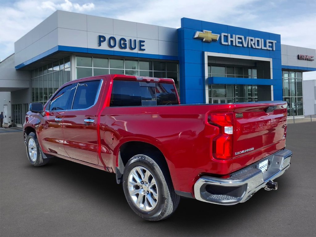 Used 2022 Chevrolet Silverado 1500 LTZ w/ Technology Package AWD/4WD image 3