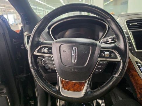 Used 2019 Lincoln Nautilus Reserve AWD/4WD image 10