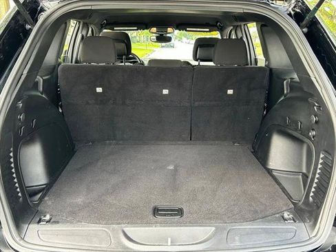 Certified 2022 Jeep Grand Cherokee Laredo E RWD image 35