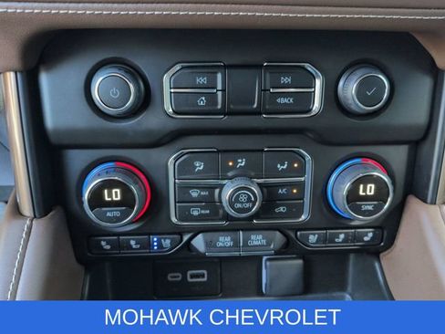 Used 2023 Chevrolet Tahoe High Country AWD/4WD image 18