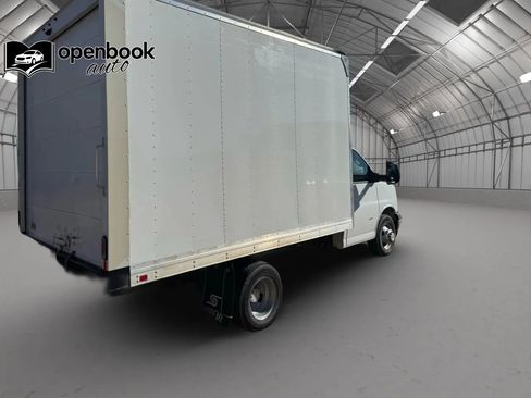 Used 2020 Chevrolet Express 3500 w/ Power Convenience Package image 4