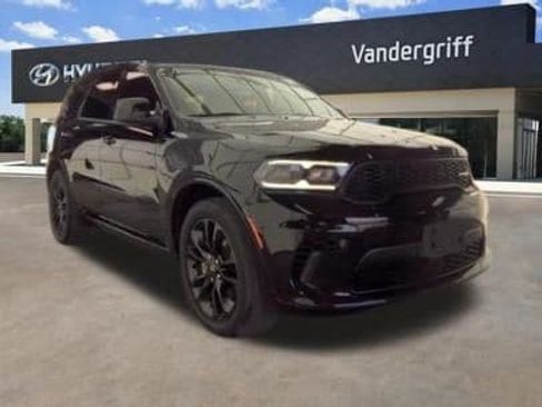 Used 2023 Dodge Durango GT RWD image 4