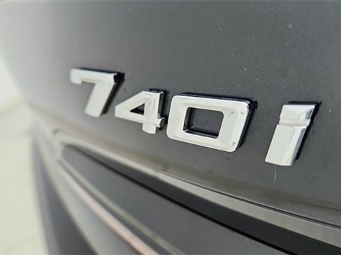 Used 2025 BMW 740i xDrive 740i xDrive w/ Executive Package image 17