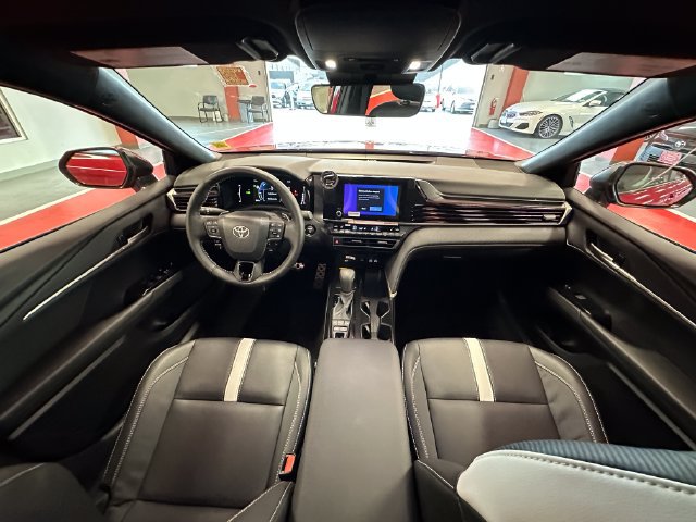 Certified 2026 Toyota Camry SE w/ Convenience Package FWD image 25