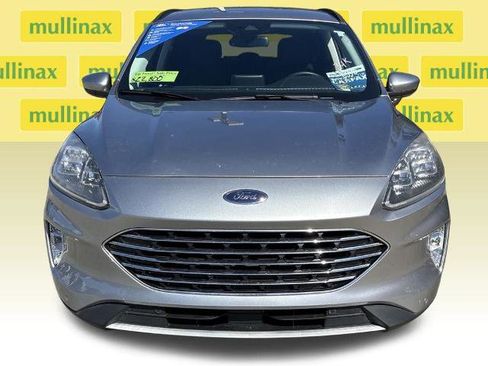 Certified 2022 Ford Escape Titanium image 14