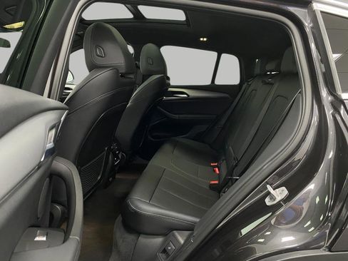 Certified 2025 BMW X4 xDrive30i image 29