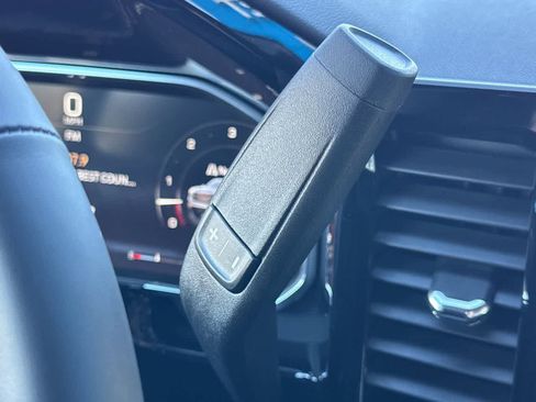 New 2026 GMC Sierra 1500 SLE w/ LPO, Black Badging Package image 28