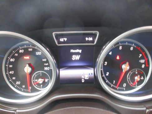 Used 2017 Mercedes-Benz GLS 450 4MATIC image 16