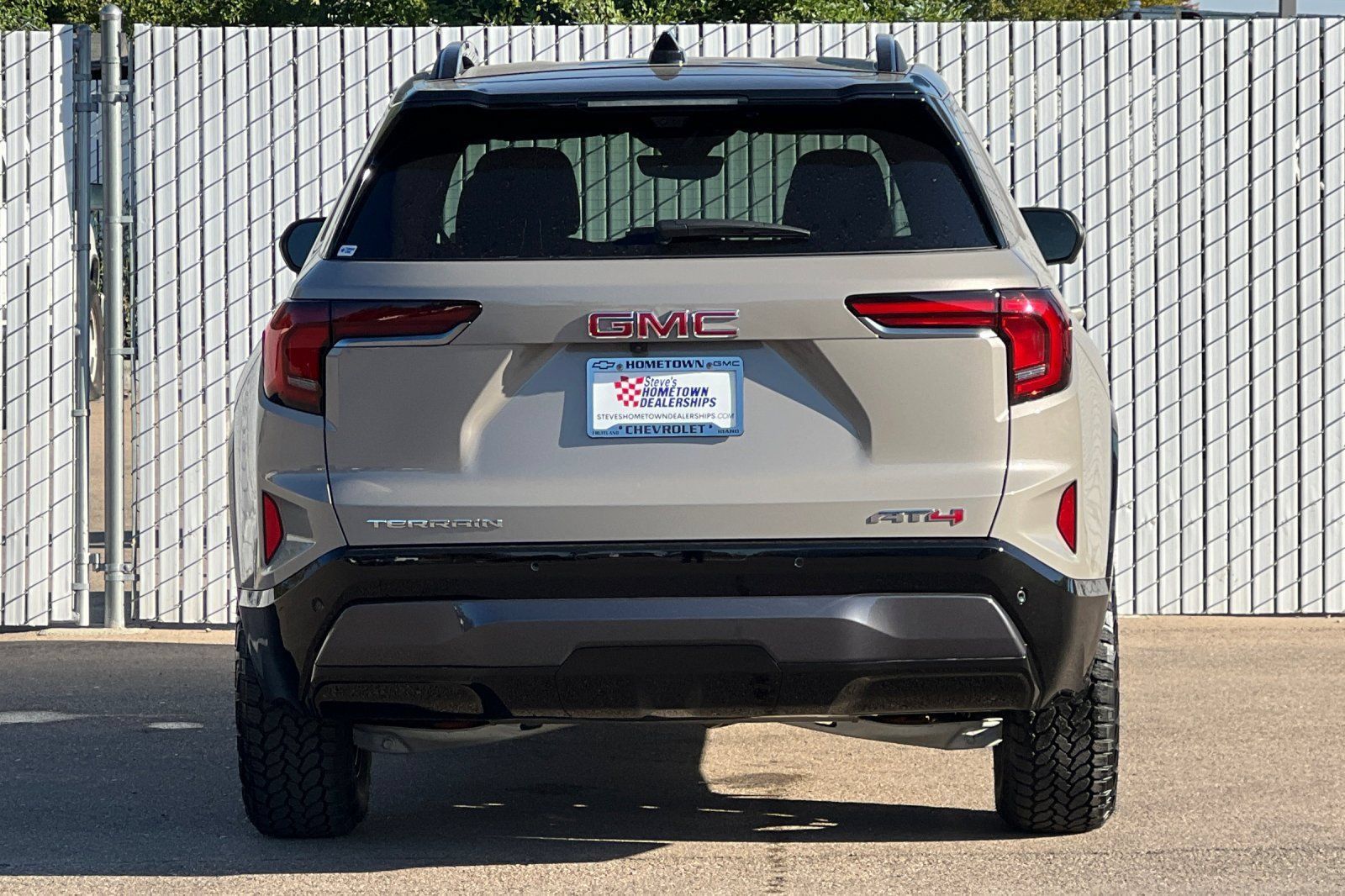 New 2027 GMC Terrain AT4 w/ Technology Package II AWD/4WD image 5