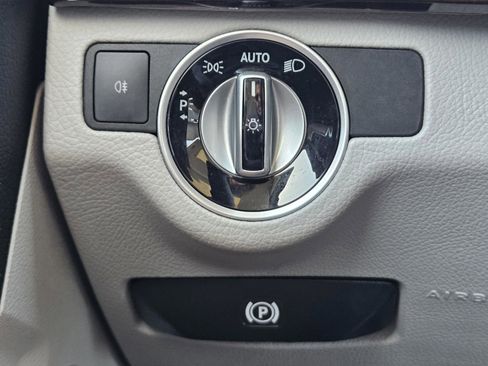 Used 2015 Mercedes-Benz GLK 350 GLK 350 image 23