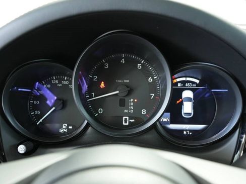 New 2025 Porsche Macan image 14