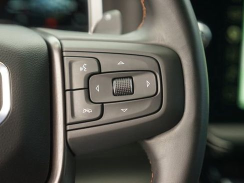 Used 2025 GMC Sierra 1500 AT4 w/ AT4 Premium Package AWD/4WD image 24