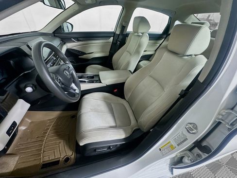 Used 2018 Honda Accord EX image 13