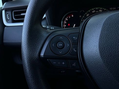 Used 2025 Toyota RAV4 XLE image 34