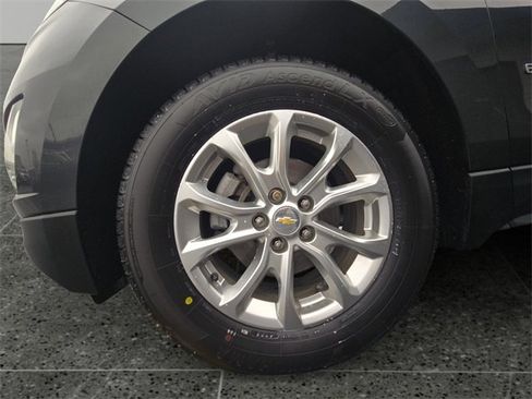 Used 2020 Chevrolet Equinox LT image 18