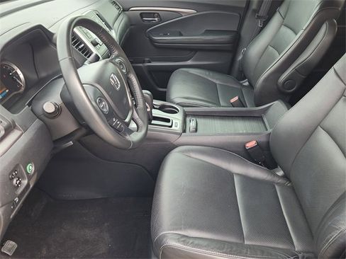 Used 2019 Honda Ridgeline RTL image 11