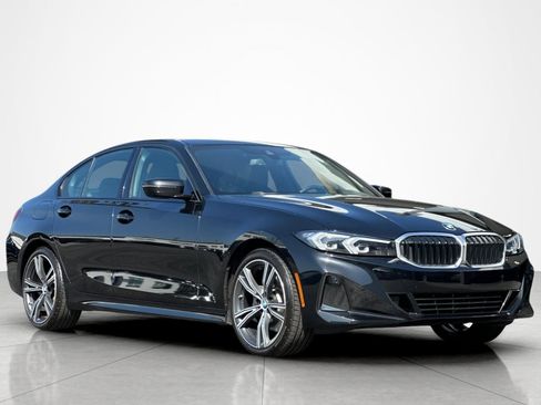 Used 2023 BMW 330i Sedan w/ Premium Package RWD image 7