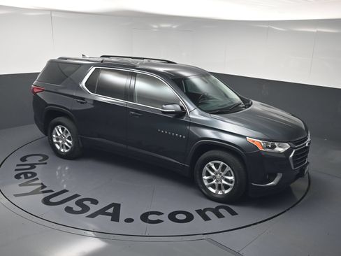 Used 2019 Chevrolet Traverse LT FWD image 32