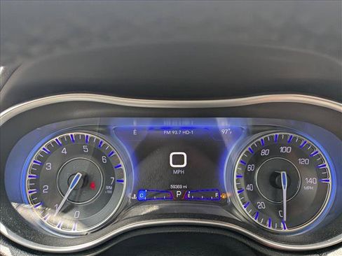 Used 2023 Chrysler 300 Touring w/ Sport Appearance Package RWD image 11